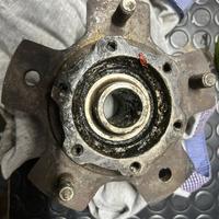 Mozzo ruota Suzuki vitara 1.6.