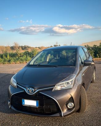 Toyota Yaris 1.5 Hybrid 2015 TAGLIANDI CERTIFICATI