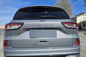 kuga ST Line 1.5 Benzina