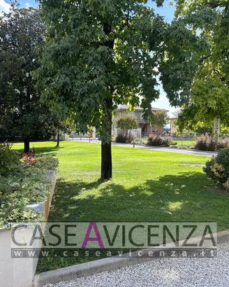 VILLA BIFAMILIARE intera con barchessa