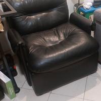 Poltrona di pelle vera nera
