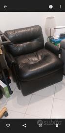 Poltrona di pelle vera nera