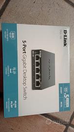 Switch D-Link DGS-105 5 porte RJ45 1Gb