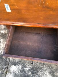 Tavolino antico basso