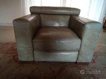 divano in pelle Natuzzi