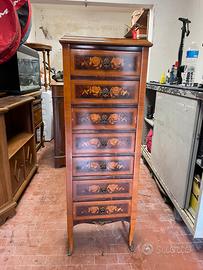 Settimino stile classico con intarsi floreali