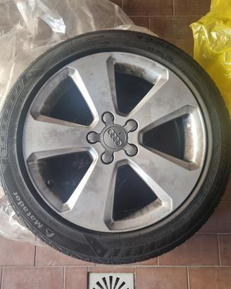 Cerchi in lega 17 pollici Audi (7.5J x 17H2ETS1)