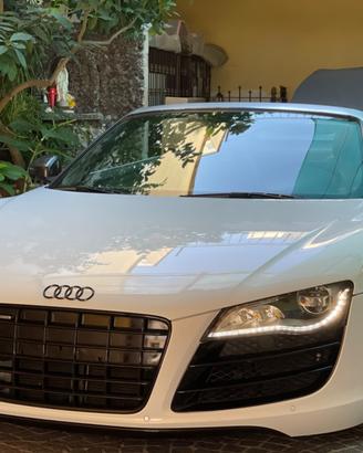 Audi R8 Spyder 5.2 V10 FSI quattro R tronic