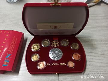 VATICANO 2004 divisionale euro PROOF + medaglia Ag