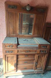 mobili in legno massello