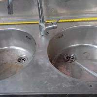 Lavandino in acciaio