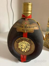 Liquore brandy Vecchia Romagna etichetta oro 1982