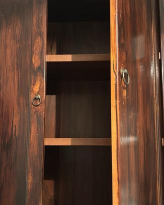 Credenza in arte povera