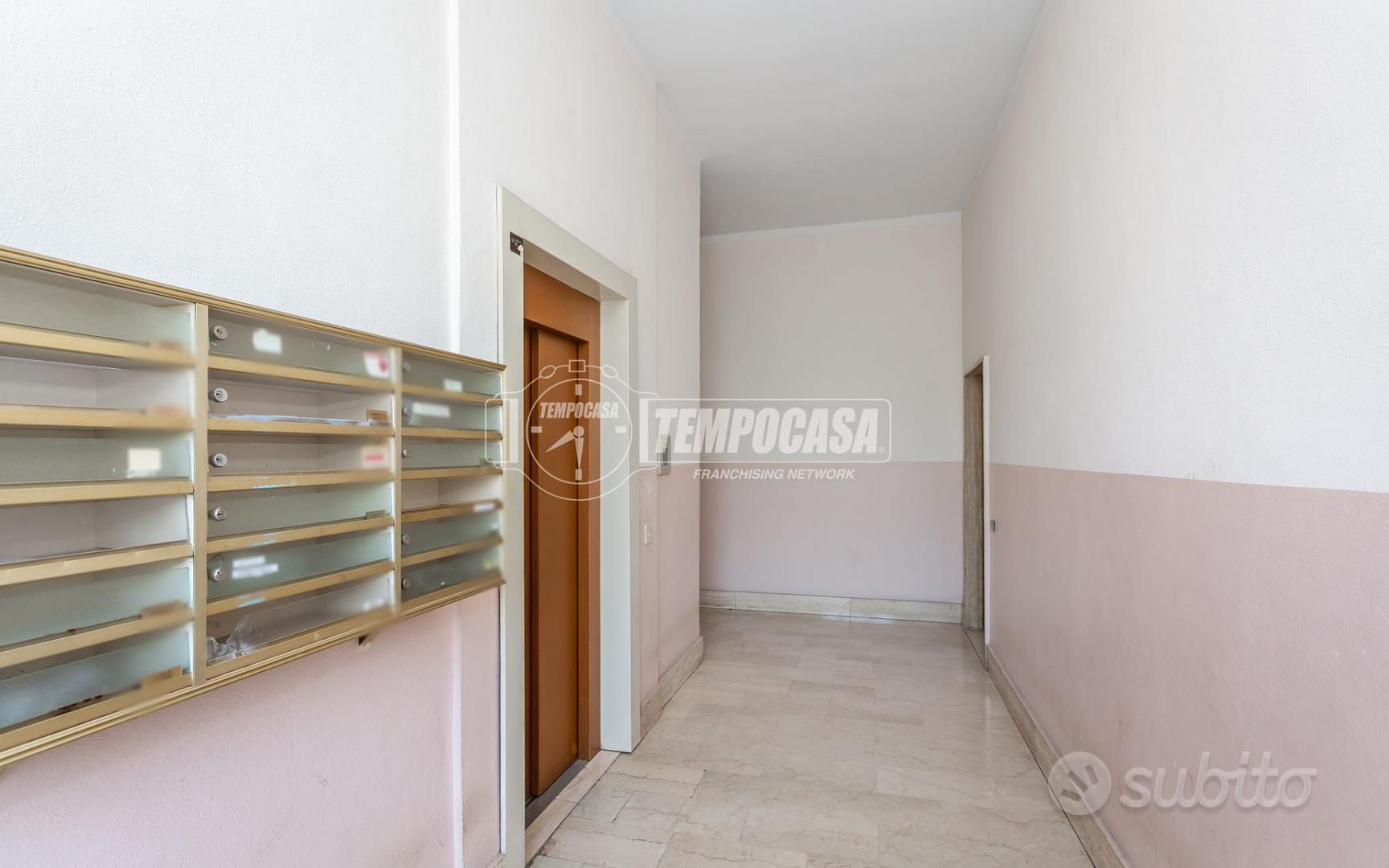 Apartment in Chieri, Torino - Vista 2