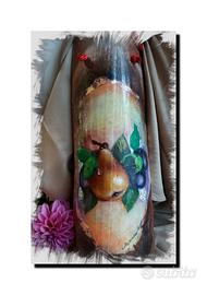 Tegola dipinta a mano .