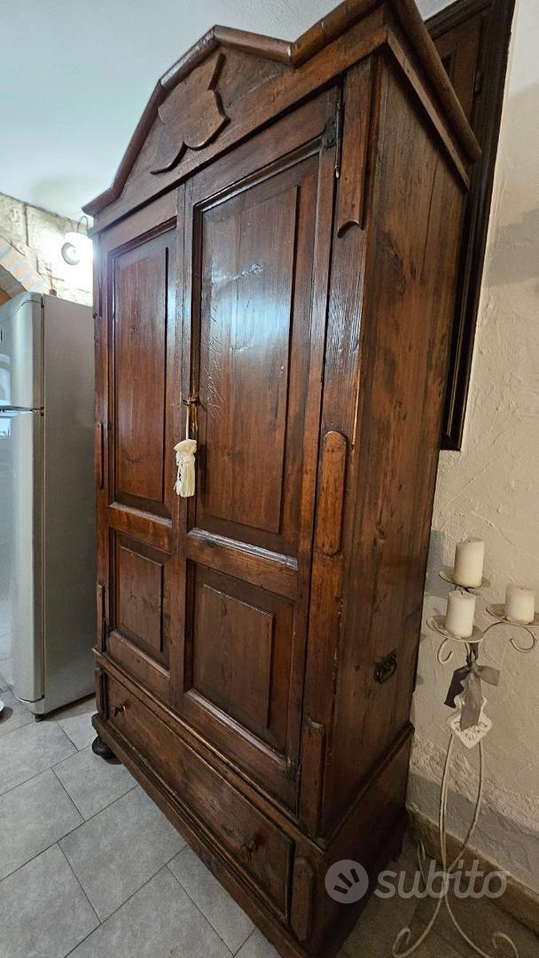 Credenza d'epoca fine 800 in arte povera Arredamento e Casalinghi In