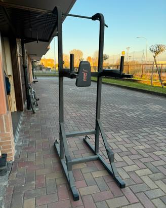 Torretta multifunzionale trazioni - dip - addome