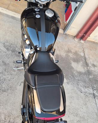 Triumph Rocket 3 R