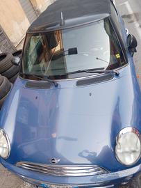 mini Cooper One 