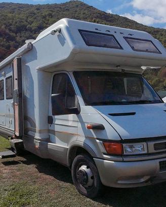 CAMPER LAIKA SUPERACCESSORIATO