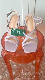 Sandali con tacco nuovi