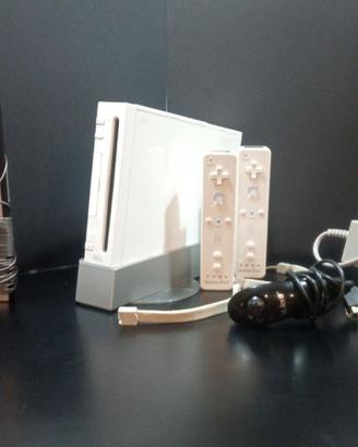 Nintendo Wii, 2 Controller, 1 Nunchuk
