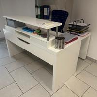 Scrivania ufficio + sedie + reception come nuove –