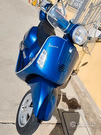 Vespa 200 gt