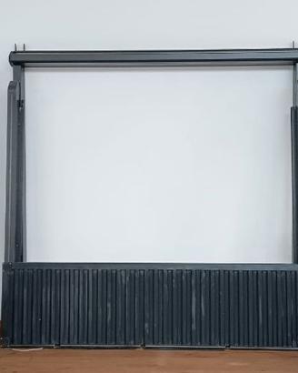 pergola addossata in acciaio antrancite motorizzat