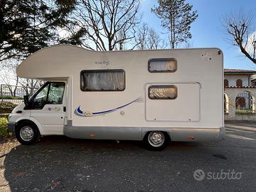 Camper Rimor katamarano del 2006