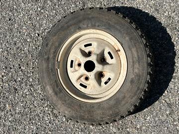 Set 4 gomme + cerchi Defender/Series 205 R16 C