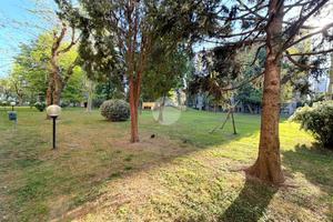 2 LOCALI A CORSICO