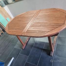 Tavolo da giardino con 10 sedie e cuscini