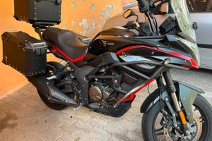 MOTO VOGE VALICO 300 DS