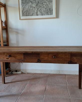 Tavolo in legno di quercia