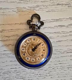 Piccolo orologio antico donna