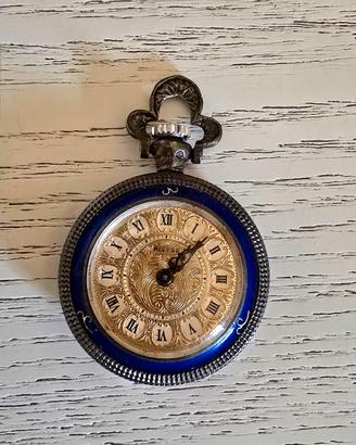 Piccolo orologio antico donna