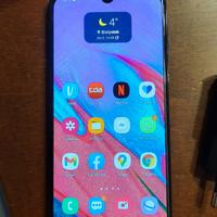 Samsung galaxy A40 + cover + caricabatterie