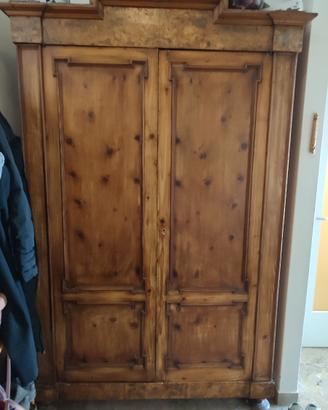 Armadio antico