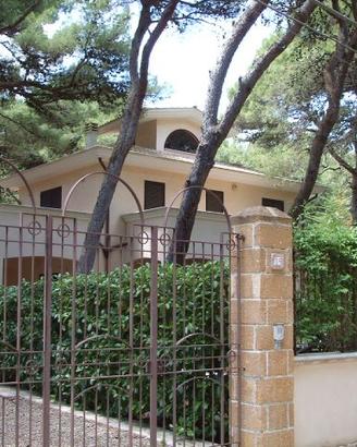 Villetta in pineta a marina di pulsano fatamorgana
