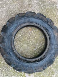 pneumatico mezzo agricolo 