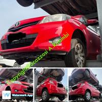 Toyota Yaris anno 2013 per ricambi Fi
