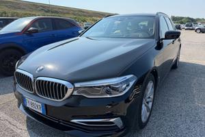 BMW 530 d xDrive Touring Luxury