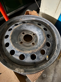 cerchi ford 15" in ferro