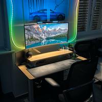 Scrivania regolabile, Sedia, Monitor Curvo (Setup)