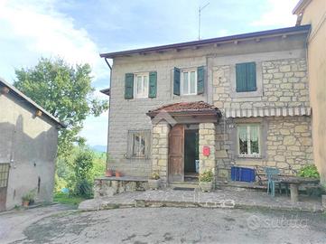 CASA SEMINDIPENDENTE A PAVULLO NEL FRIGNANO