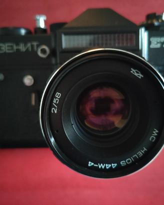 Helios 58mm f/2 44M-4 + Fotocamera Zenit ET