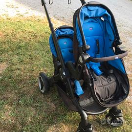 Passeggino-Carozzina  gemellare