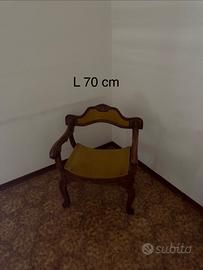 Letto matrimoniale e poltrona