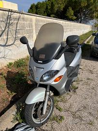 Scooter Piaggio x9